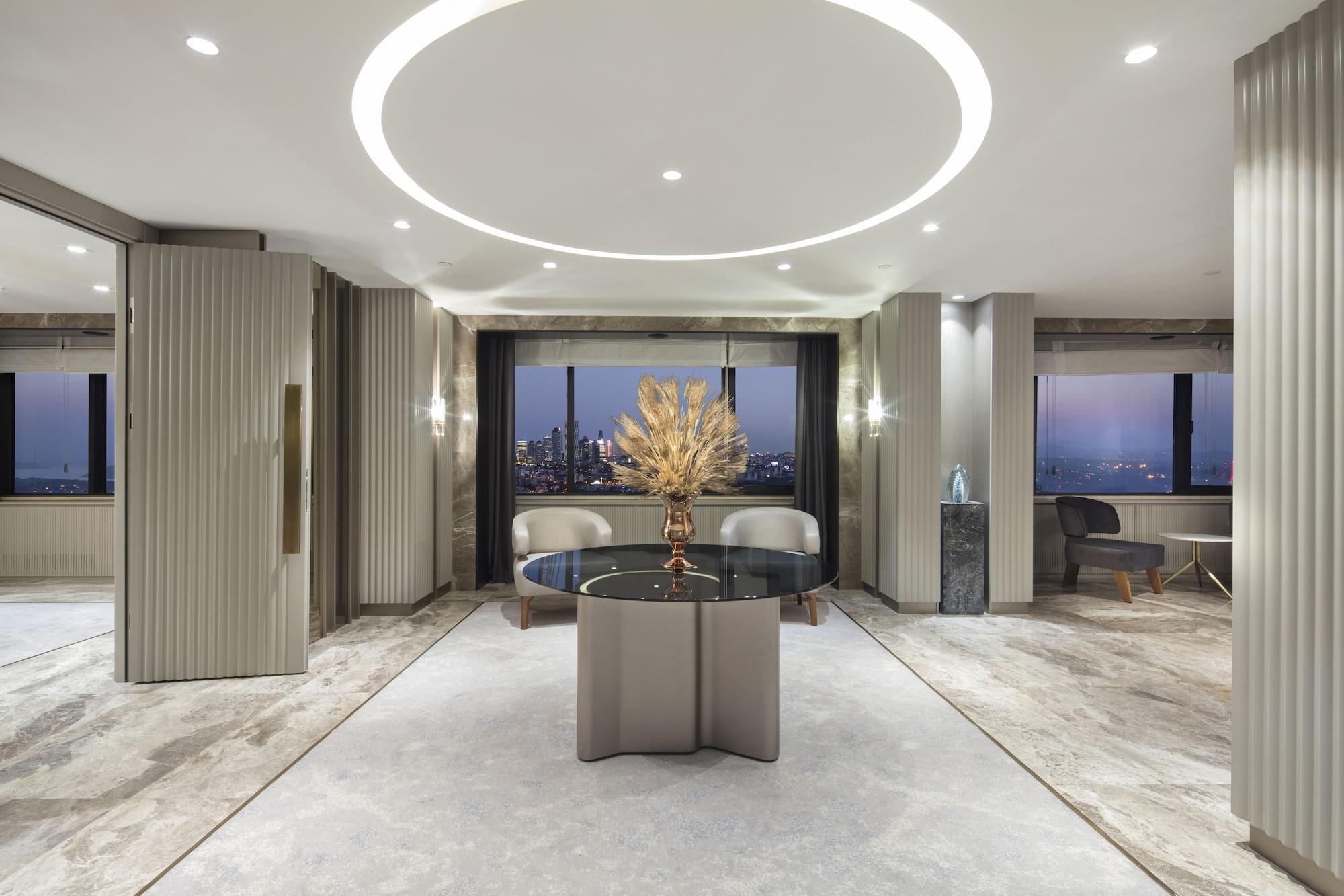 Hilton Maslak Otel 5*