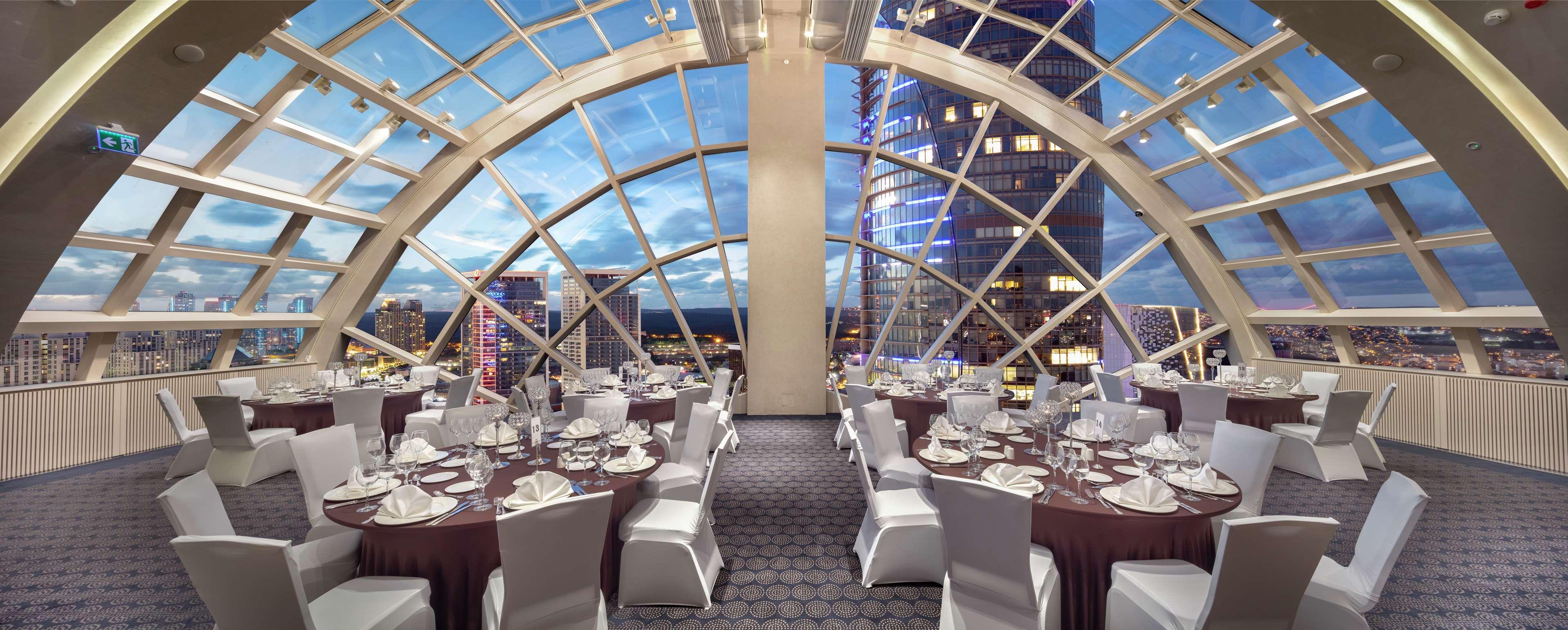 Hilton Maslak Otel 5*